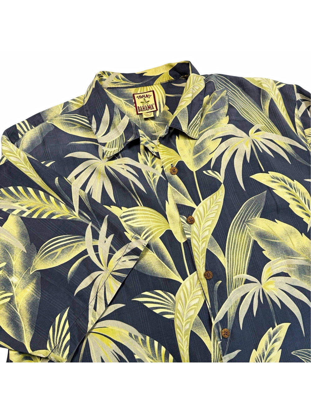 Tommy Bahama Men’s XL 100% Silk Short Sleeve Tropical Hawaiian Button-Up